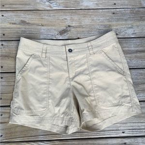 Columbia shorts